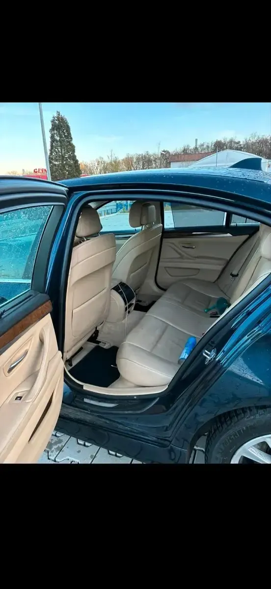 Gebraucht BMW 525 204 PS (150 kW) 2011 Blau Limousine
