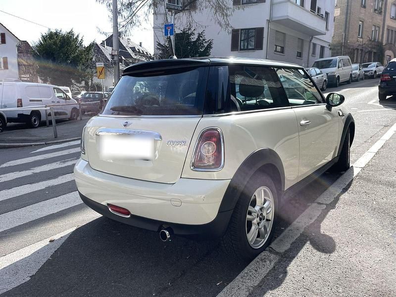 Gebraucht Mini Cooper 120 PS (88 kW) 2007 Weiß Kleinwagen