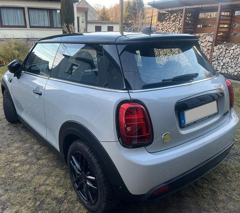 Gebraucht Mini Cooper SE Resolute Edition 135 kW (184 PS) 2022 Silber Kleinwagen