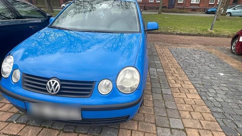 Gebraucht VW Polo 58 PS (42 kW) 2005 Blau Kleinwagen