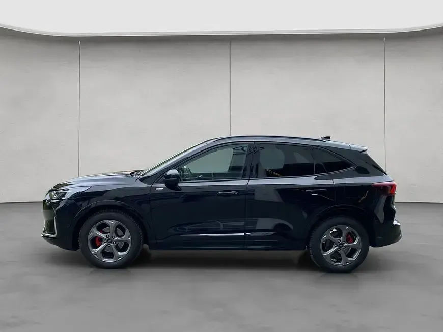 Gebraucht Ford Kuga ST-Line X 152 PS (111 kW) 2025 Schwarz SUV