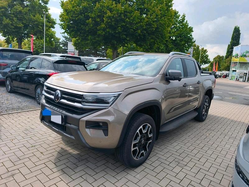 Beige Gebraucht 2024 VW Amarok PanAmericana Abholung | 54.490 € (Teuer) - Bild 1/4