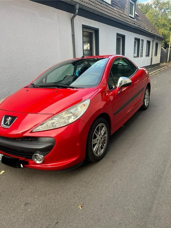 Gebraucht Peugeot 207 109 PS (80 kW) 2008 Rot Cabrio