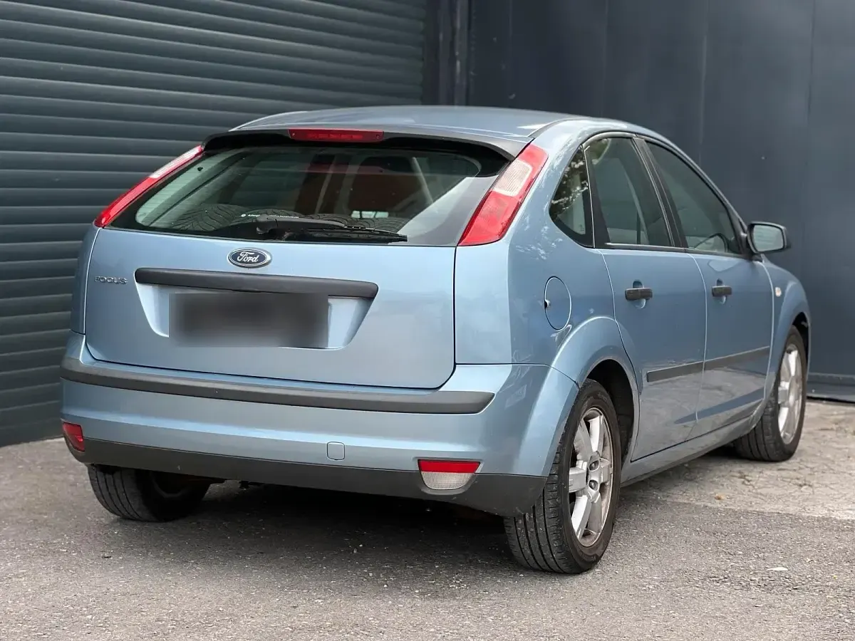 Gebraucht Ford Focus 101 PS (74 kW) 2006 Silber Limousine
