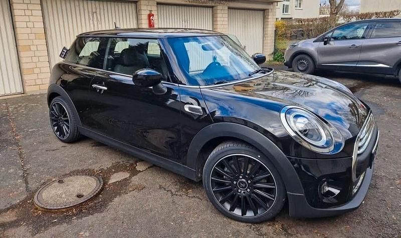 Schwarz Gebraucht 2020 Mini ONE Chili Kleinwagen | 18.799 € (Fairer Preis) - Bild 1/4