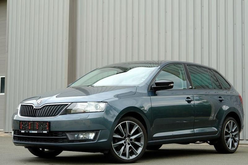 Grau Gebraucht 2015 Skoda Rapid Limousine | 5.790 € (Guter Preis) - Bild 1/4