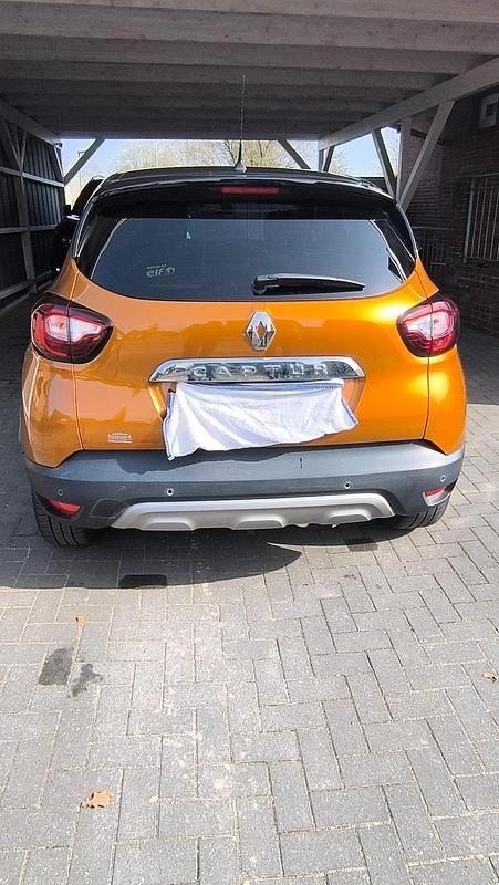 Gebraucht Renault Captur 90 PS (66 kW) 2018 Orange SUV
