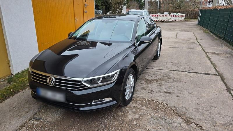 Gebraucht VW Passat 150 PS (110 kW) 2016 Schwarz Limousine