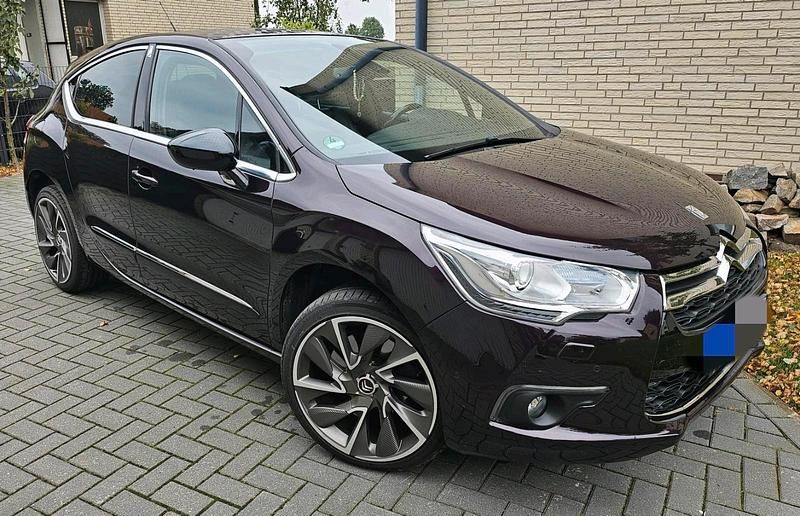 Andere farben Gebraucht 2014 Citroën DS4 Chic Kleinwagen | 6.900 € (Fairer Preis) - Bild 1/4