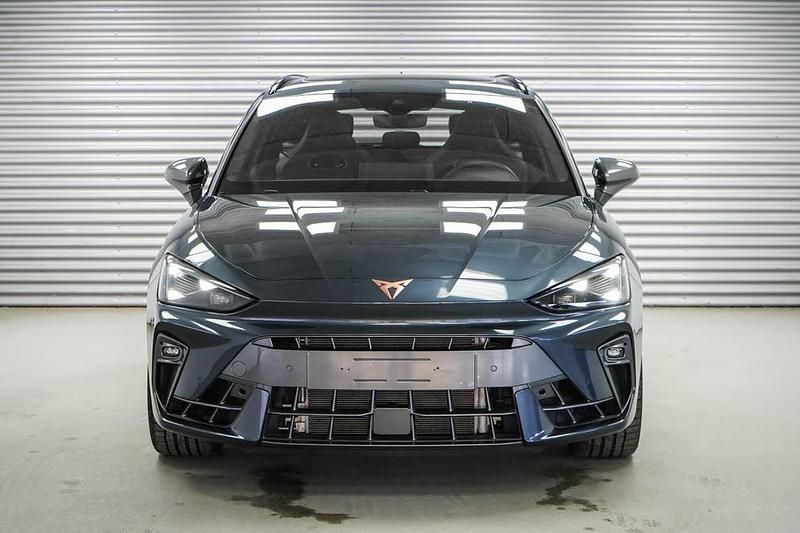 Gebraucht Cupra Leon VZ 333 PS (244 kW) 2025 Magnetic grau metallic (s7) Kombi
