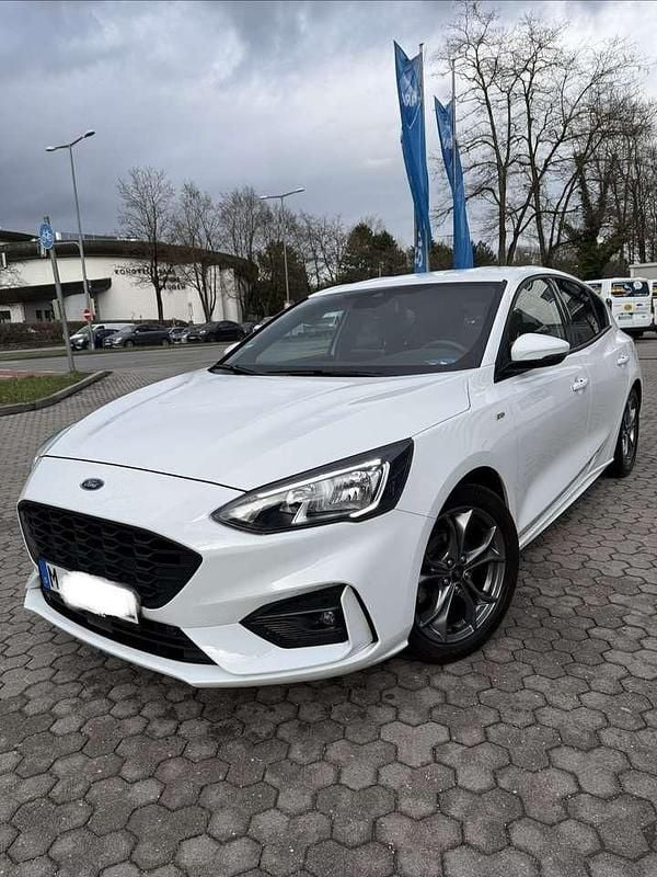 Gebraucht Ford Focus ST-Line 150 PS (110 kW) 2019 Weiß Limousine