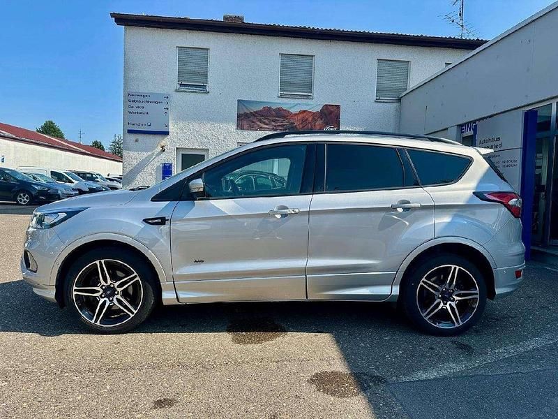 Gebraucht Ford Kuga ST-Line 179 PS (131 kW) 2018 Polarsilber metallic SUV