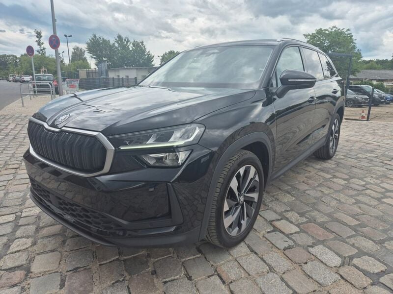 Schwarz Gebraucht 2024 Skoda Kodiaq Selection SUV | 38.990 € (Guter Preis) - Bild 1/4
