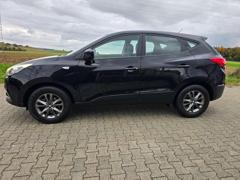 Gebraucht Hyundai ix35 Comfort 136 PS (100 kW) 2014 Phantom black / mic SUV
