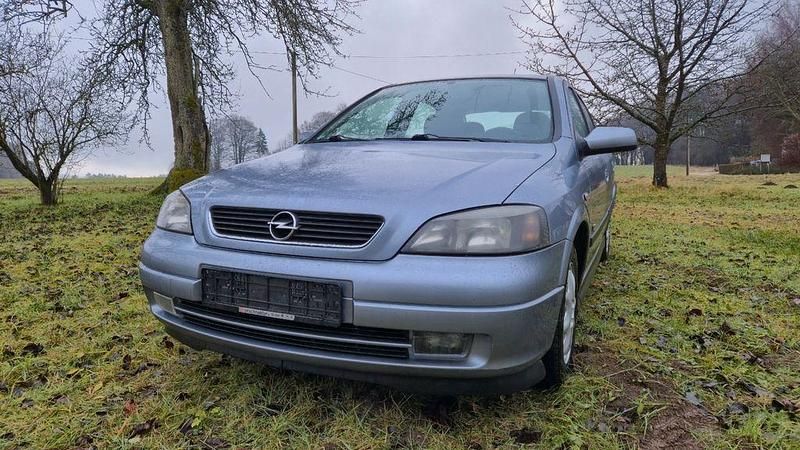Silber Gebraucht 2003 Opel Astra Njoy Limousine | 550 € (Superpreis) - Bild 1/3