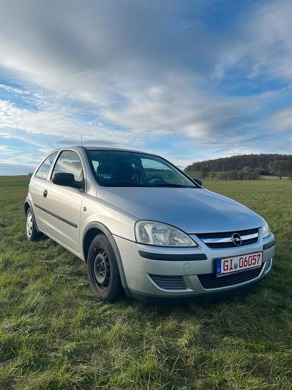Usata Opel Corsa 75 CV (55 kW) 2004 Argento Utilitaria