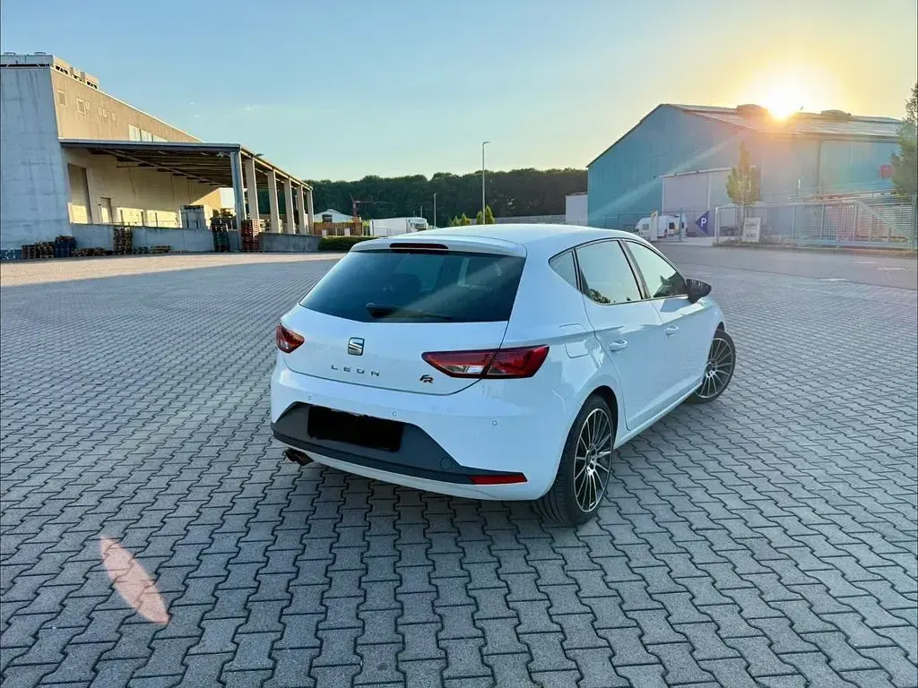 Gebraucht Seat Leon FR 122 PS (89 kW) 2014 Weiß Limousine