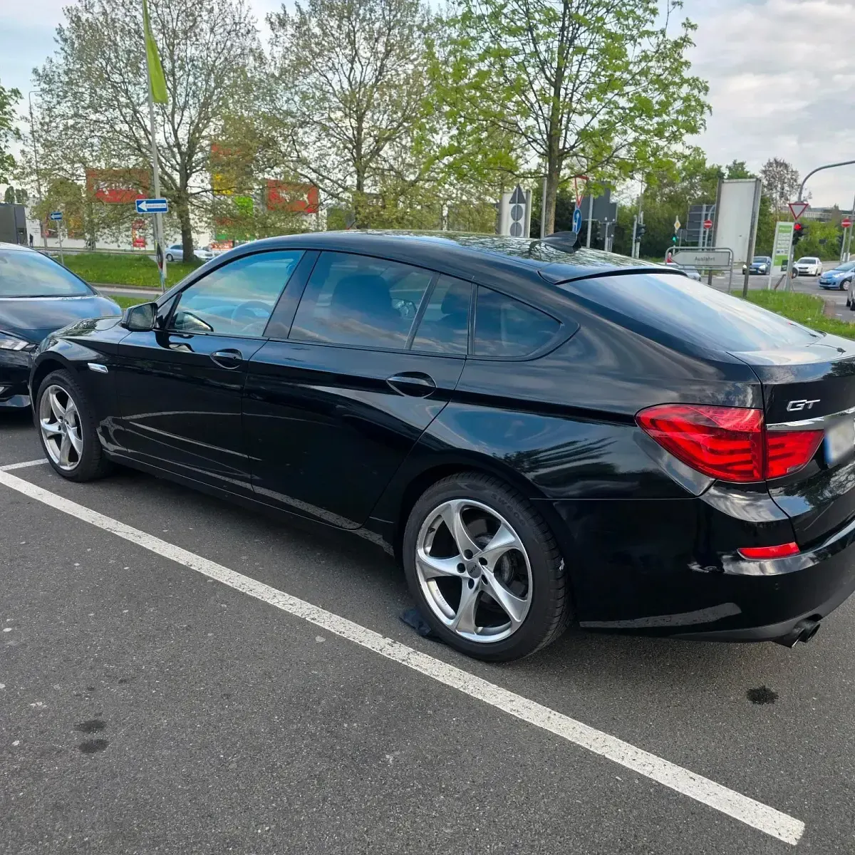 Gebraucht BMW 530 M Sport 245 PS (180 kW) 2011 Schwarz Limousine