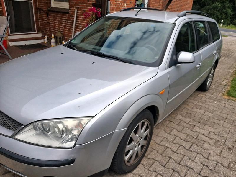 Silber Gebraucht 2003 Ford Mondeo Ghia Kombi | 2.450 € (Fairer Preis) - Bild 1/4