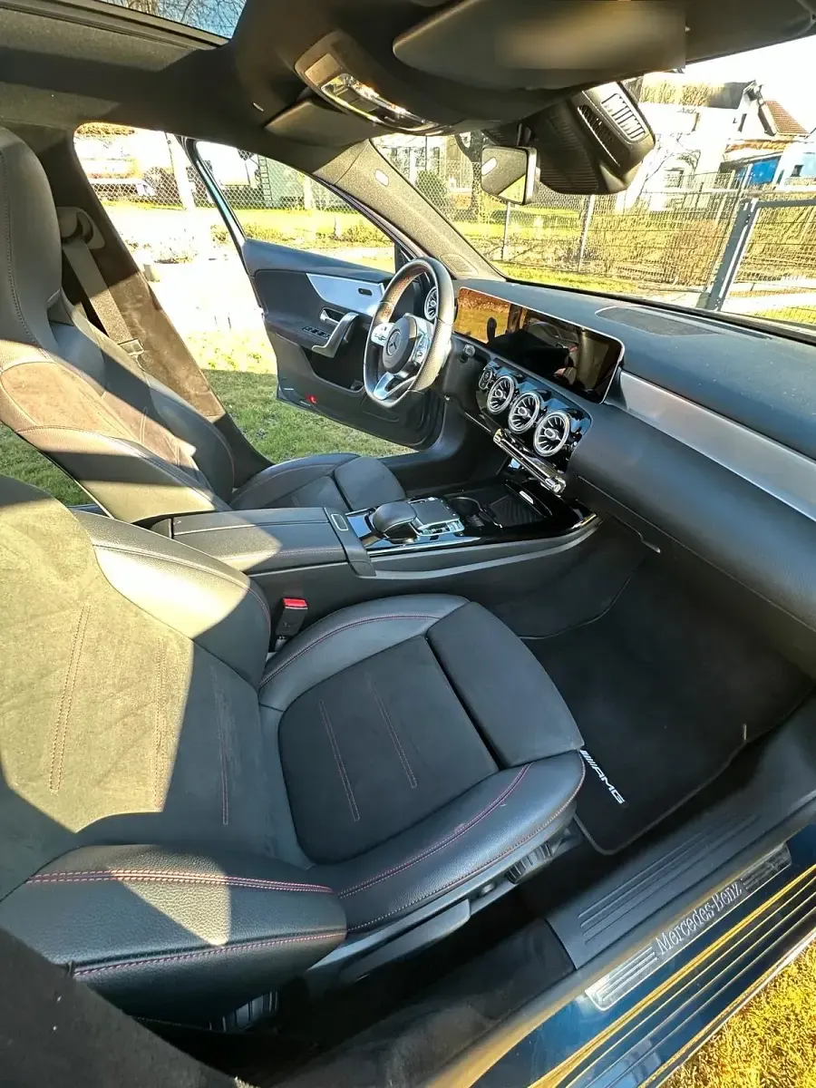 Gebraucht Mercedes A250 AMG 224 PS (164 kW) 2020 Blau Kleinwagen