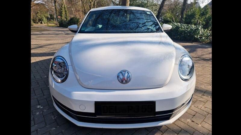 Weiß Gebraucht 2012 VW Beetle Design Limousine | 7.999 € (Fairer Preis) - Bild 1/4