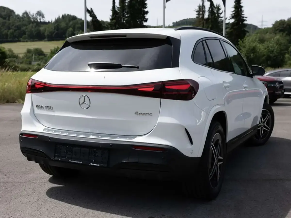 Gebraucht Mercedes EQA350 AMG 214 kW (292 PS) 2025 Weiss unilack polarweiss SUV