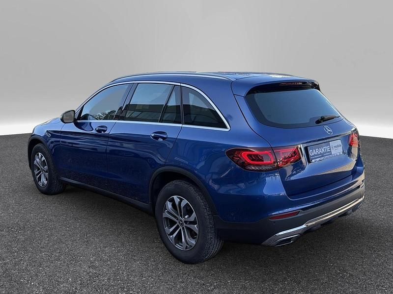 Gebraucht Mercedes GLC220 194 PS (142 kW) 2022 Blau metallic