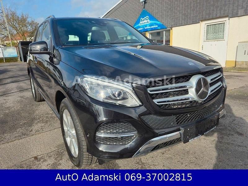 Schwarz Gebraucht 2016 Mercedes GLE350 SUV | 35.980 € (Fairer Preis) - Bild 1/4