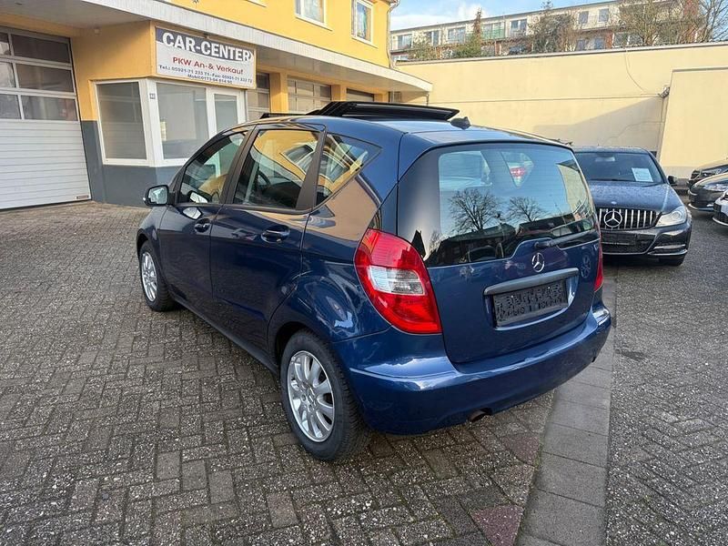 Gebraucht Mercedes A160 95 PS (69 kW) 2009 Blau Limousine