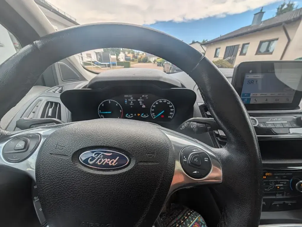 Gebraucht Ford Tourneo Titanium 120 PS (88 kW) 2018 Schwarz Van / Kleinbus