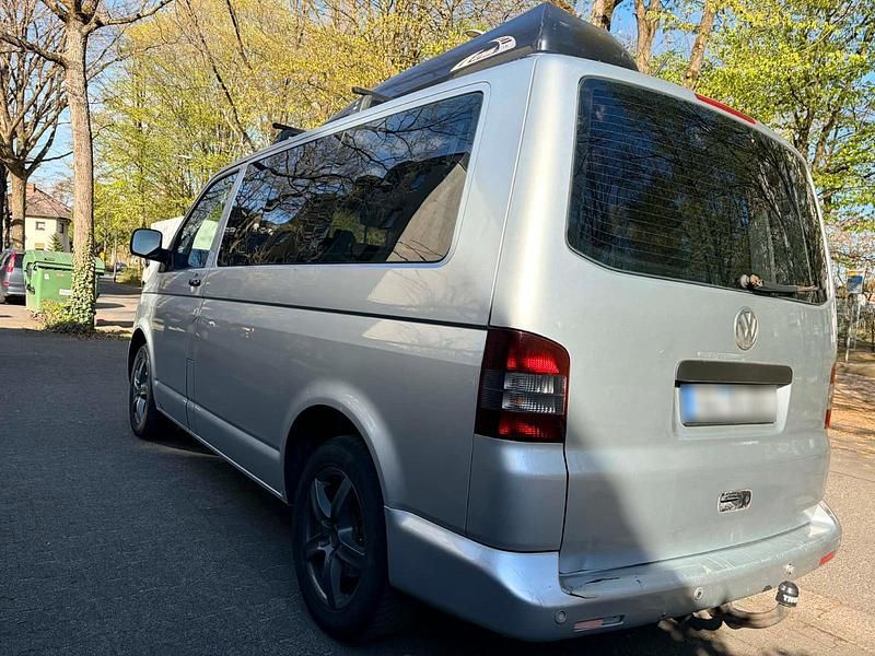 Gebraucht VW Caravelle 131 PS (96 kW) 2005 Grau Limousine