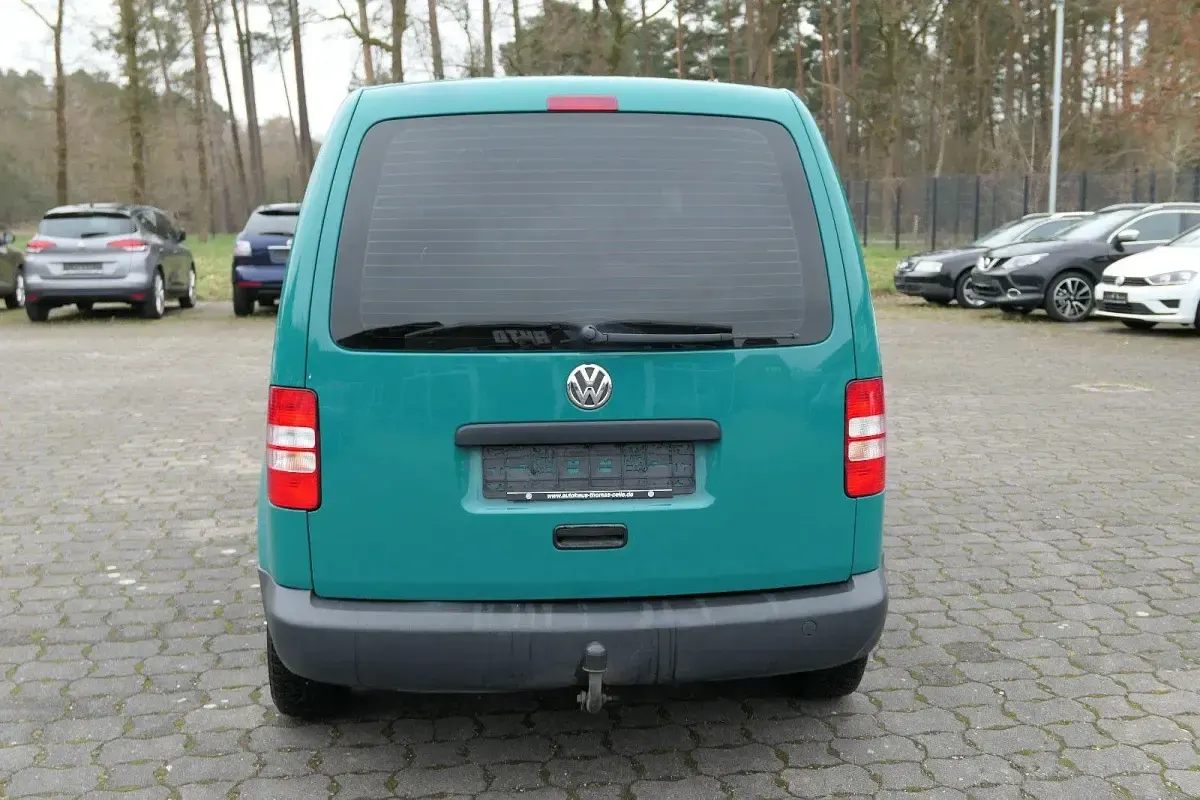 Gebraucht VW Caddy Startline 75 PS (55 kW) 2013 Grün Van / Kleinbus