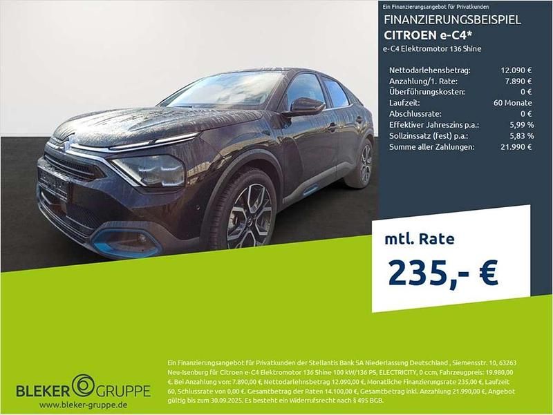 Perlaneraschwarz (metallic) Gebraucht 2022 Citroën e-C4 Shine Limousine | 19.980 € (Fairer Preis) - Bild 1/3