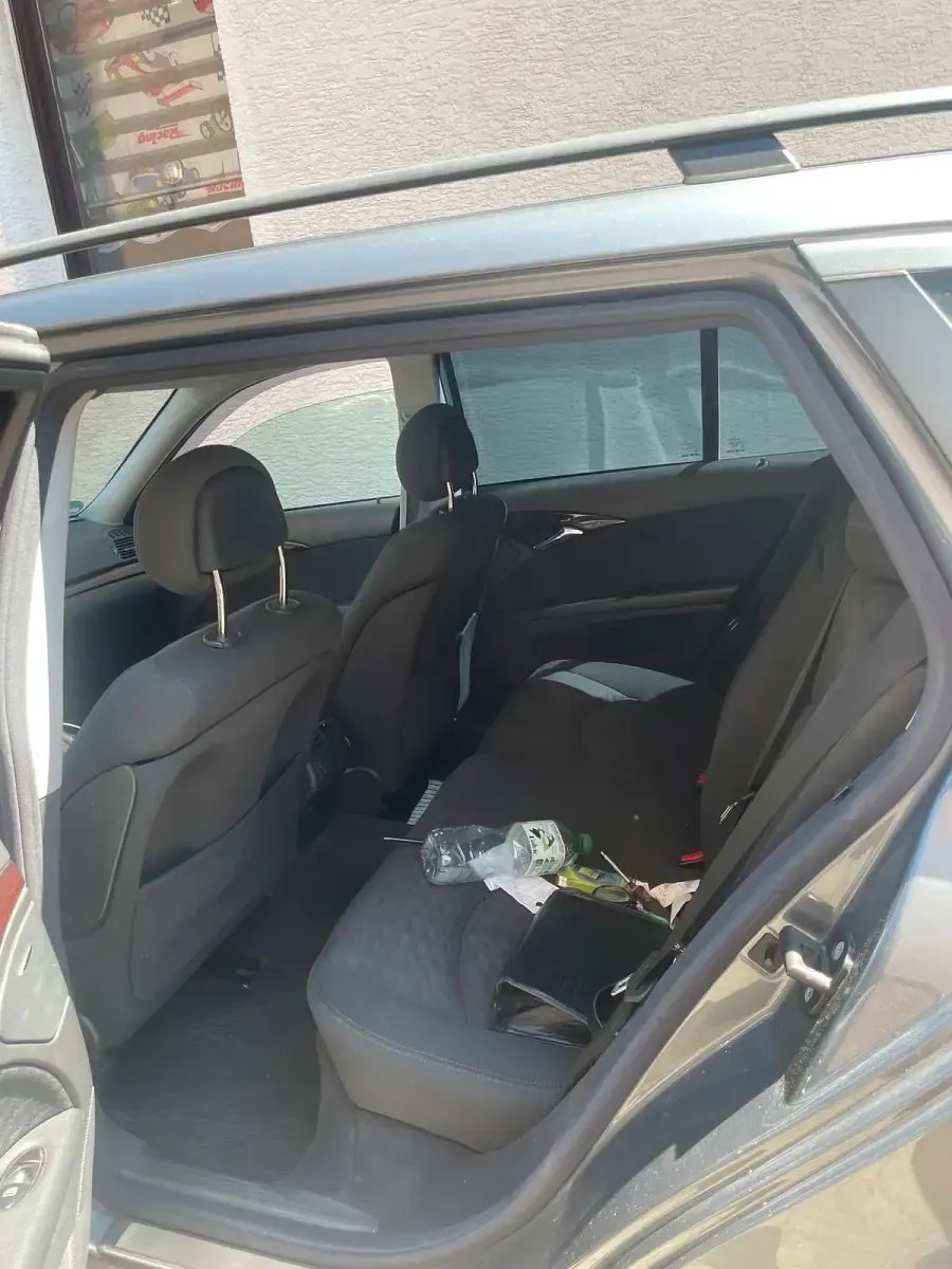 Gebraucht Mercedes E200 173 PS (127 kW) 2004 Blau Kombi