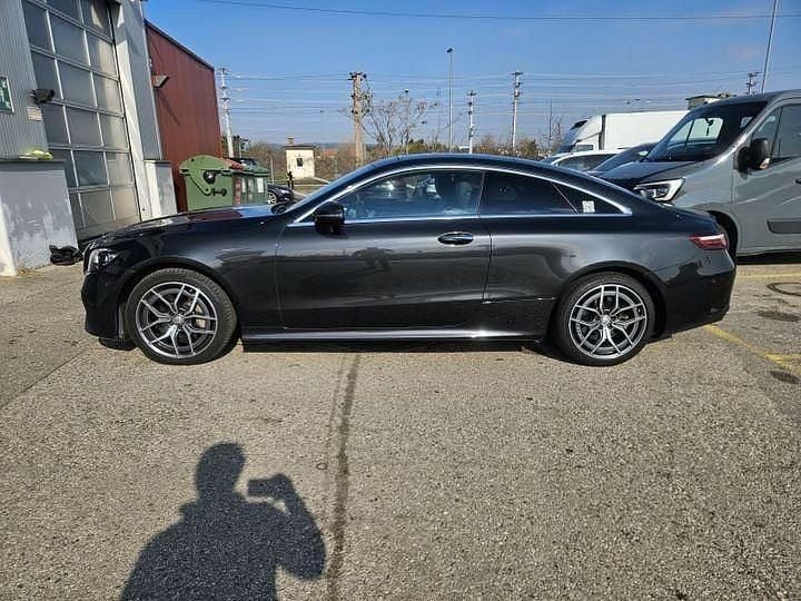 Gebraucht Mercedes E400 330 PS (242 kW) 2023 Grau Coupé