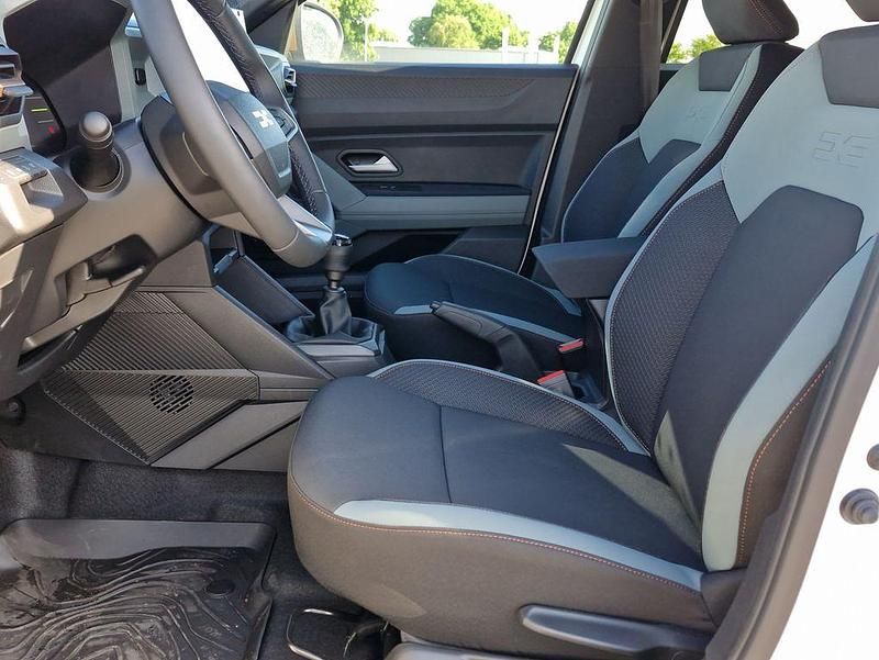 Neu Dacia Duster Extreme 131 PS (96 kW) 2025 Weiß SUV