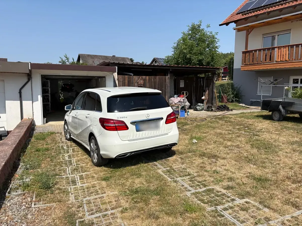 Gebraucht Mercedes B220 177 PS (130 kW) 2016 Weiß Kleinwagen