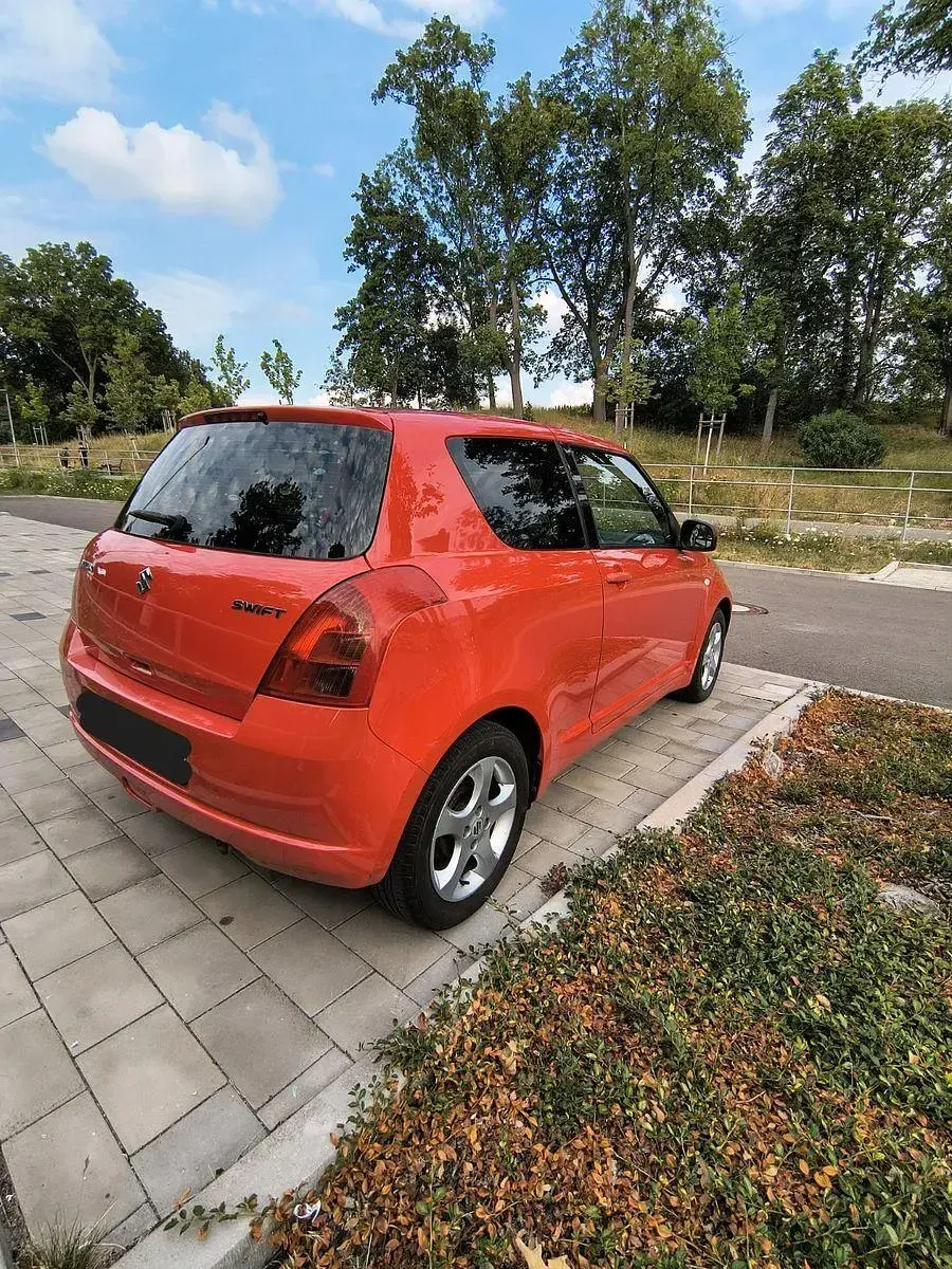 Gebraucht Suzuki Swift 92 PS (67 kW) 2007 Rot Kleinwagen