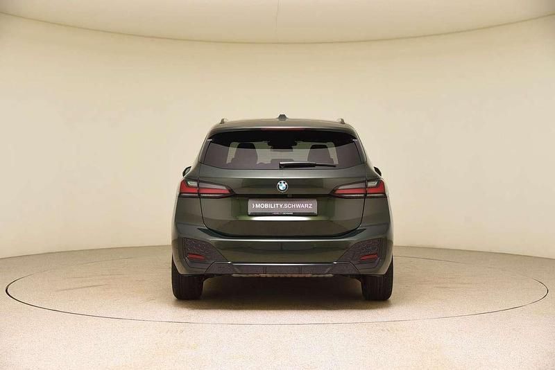 Gebraucht BMW 218 M Sport 136 PS (100 kW) 2024 Sanremo green met. Van / Kleinbus