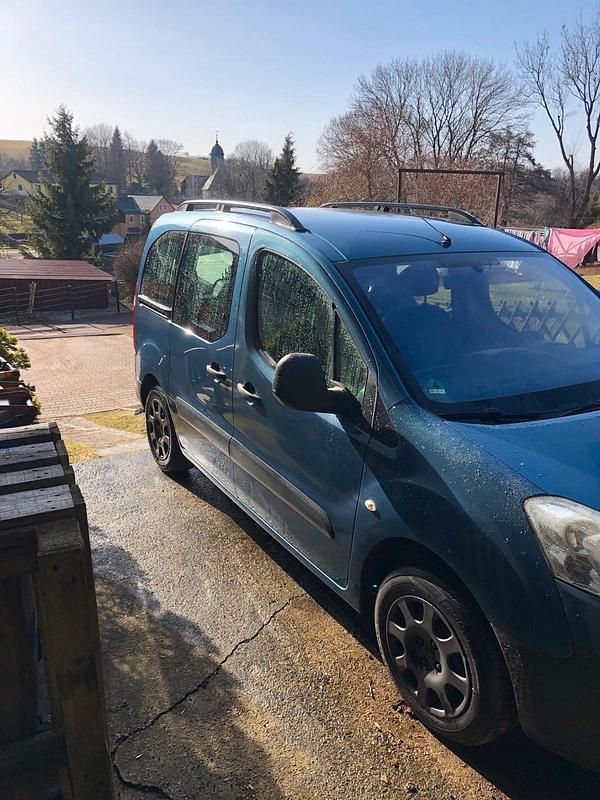 Gebraucht Peugeot TePee 75 PS (55 kW) 2009 Blau Limousine