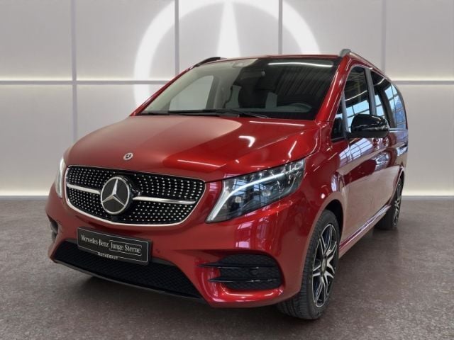 Rot Gebraucht 2023 Mercedes V250 Avantgarde Van / Kleinbus | 63.930 € (Etwas zu teuer) - Bild 1/4