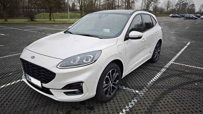Weiß Gebraucht 2022 Ford Kuga ST-Line X SUV | 25.400 € (Fairer Preis) - Bild 1/4