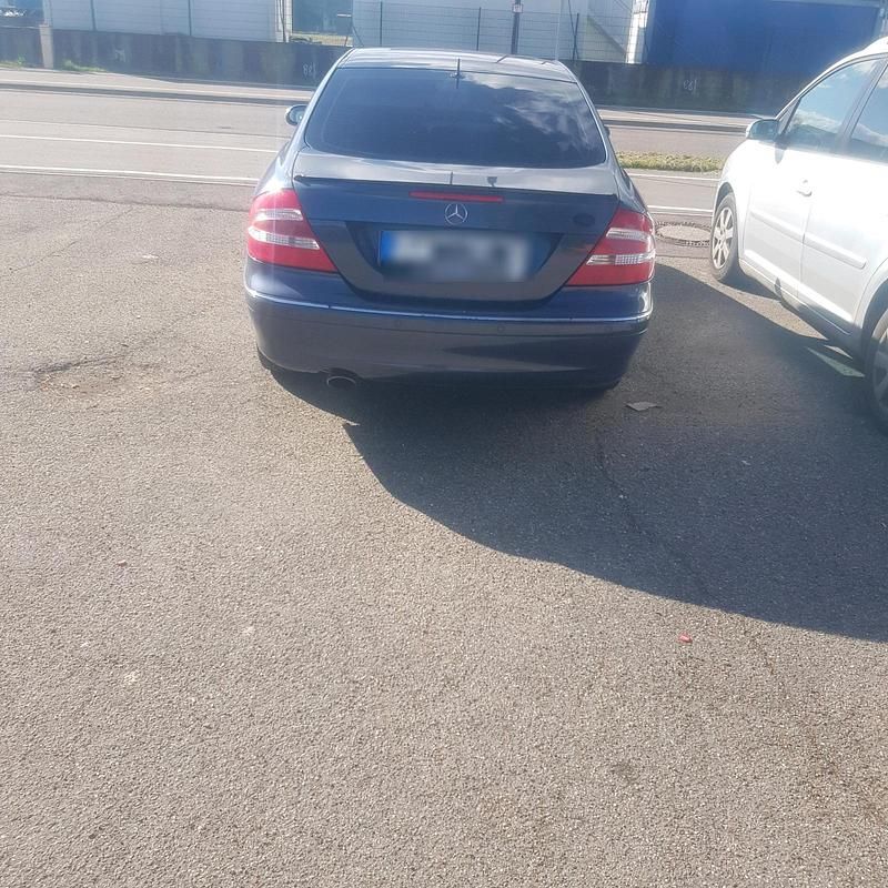 Gebraucht Mercedes CLK200 170 PS (125 kW) 2004 Blau Coupé