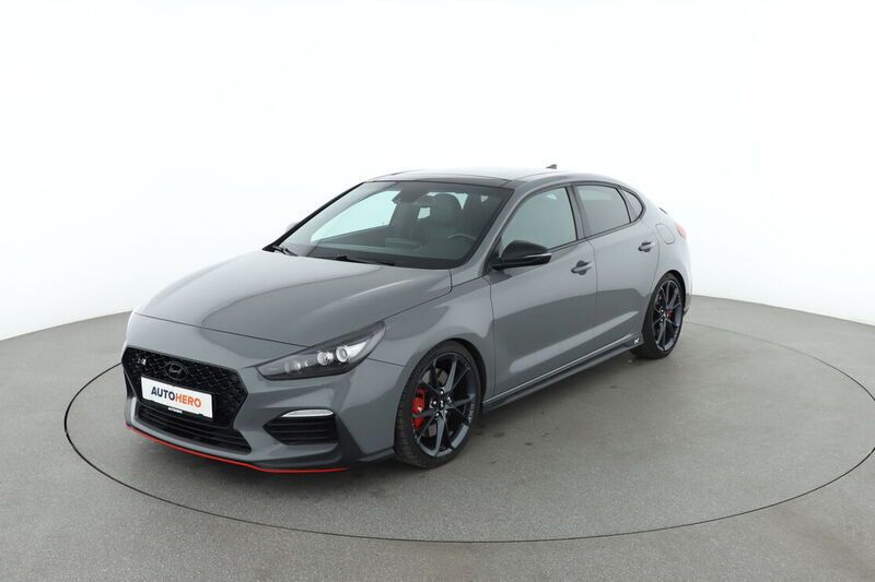 Grau Gebraucht 2020 Hyundai i30 N Performance Limousine | 23.590 € (Guter Preis) - Bild 1/4