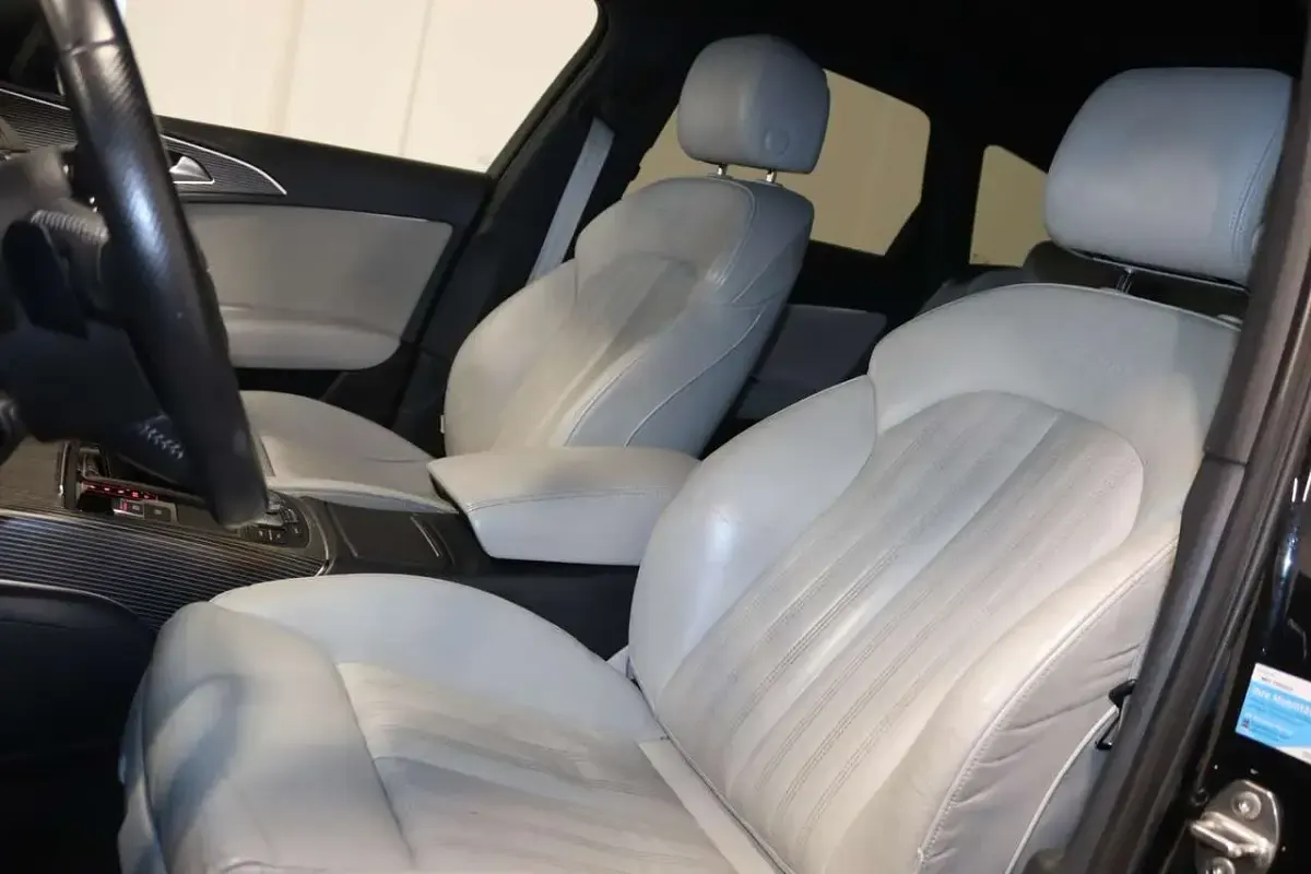 Gebraucht Audi A6 Competition 326 PS (239 kW) 2015 Mythosschwarz metallic Kombi