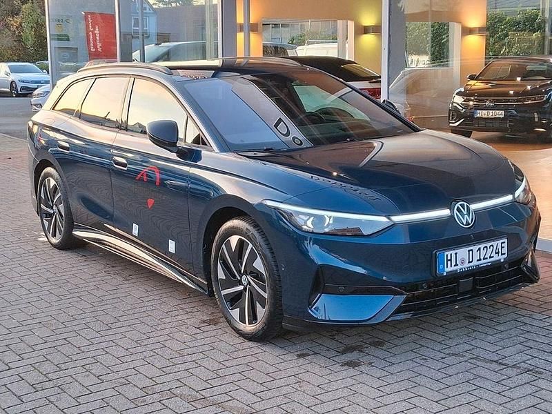 Gebraucht VW ID.7 Pro 210 kW (286 PS) 2025 Blau Kleinwagen