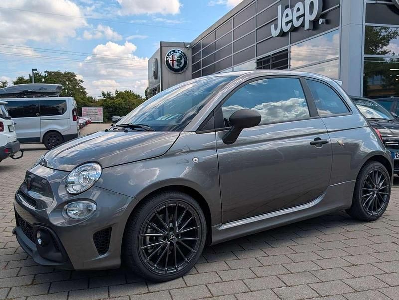 Grau Gebraucht 2023 Abarth 595 Kleinwagen | 29.490 € - Bild 1/4