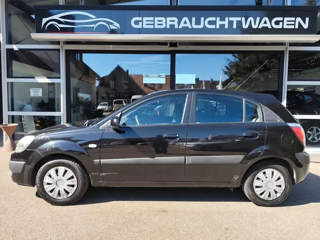 Używany Kia Rio Basis 97 KM (71 kW) 2009 Czarny Sedan/Limuzyna