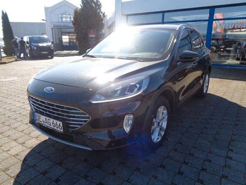 Obsidianschwarz metallic Gebraucht 2024 Ford Kuga Titanium SUV | 25.890 € (Superpreis) - Bild 1/4