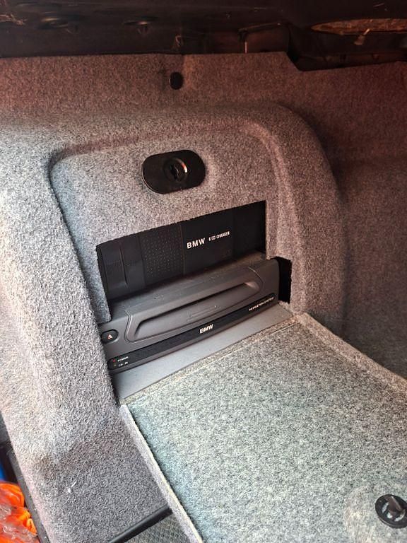 Gebraucht BMW 323 170 PS (125 kW) 1998 Schwarz Limousine